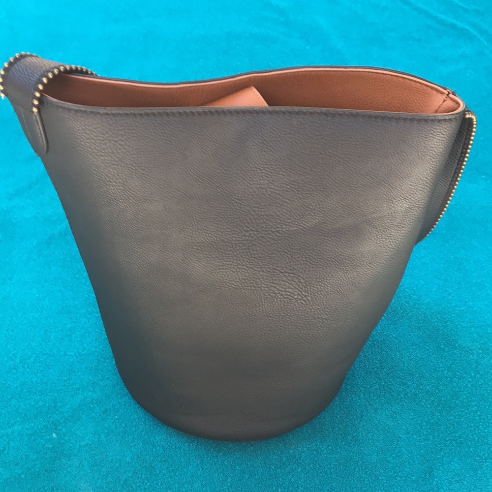 Universal Threads Bag - Picture 3 of 7
